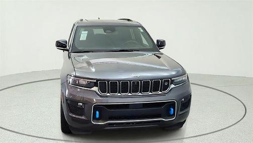 Baltic Gray Metallic Clearcoat 2023 Jeep Grand Cherokee 4xe Overland