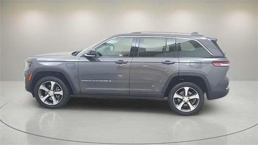 2022 Jeep Grand Cherokee 4xe Base