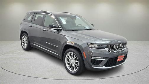 2022 Jeep Grand Cherokee Summit