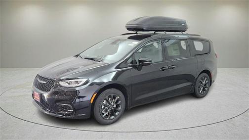 2025 Chrysler Pacifica L