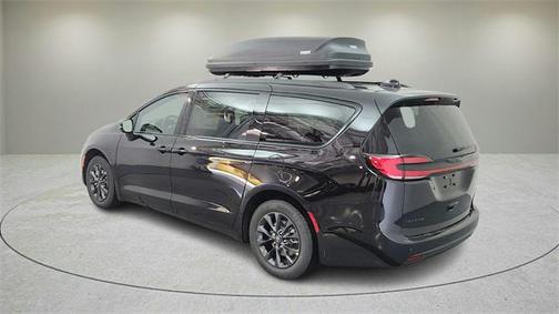2025 Chrysler Pacifica L