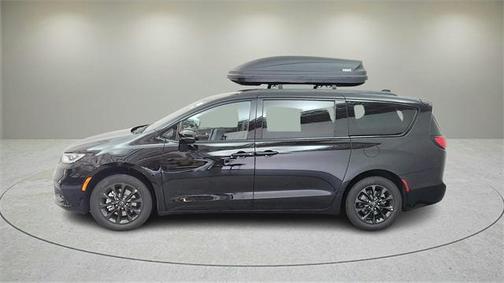 2025 Chrysler Pacifica L