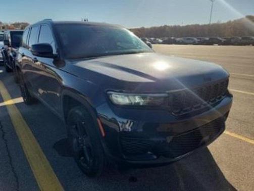 2022 Jeep Grand Cherokee Altitude