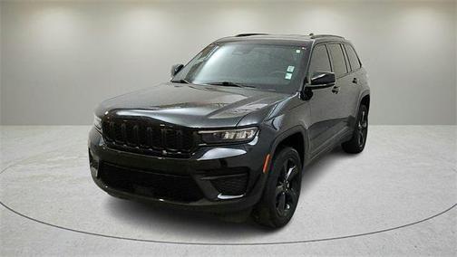 2022 Jeep Grand Cherokee Altitude