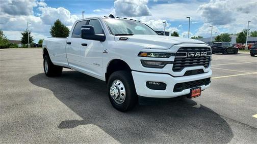 2025 RAM 3500 Big Horn Crew Cab 4x4 8' Box
