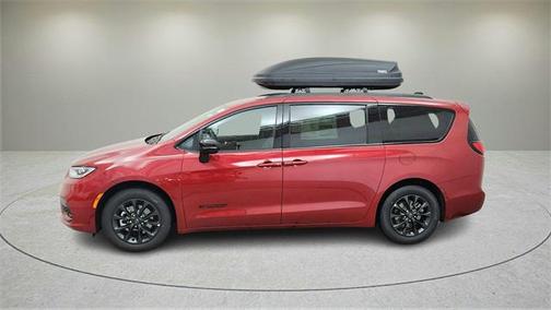 2025 Chrysler Pacifica L