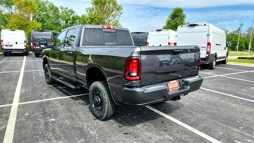 2025 RAM 2500 Tradesman Crew Cab 4x4 6'4' Box