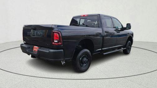 2026 RAM 2500 Tradesman Crew Cab 4x4 6'4' Box