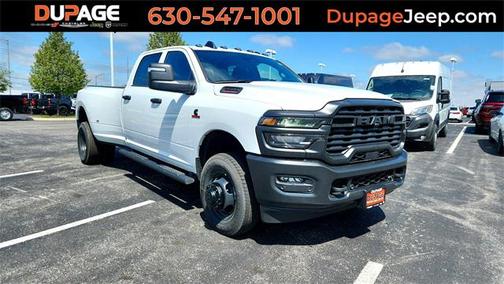 2025 RAM 3500 Tradesman Crew Cab 4x4 8' Box