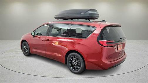 2025 Chrysler Pacifica L