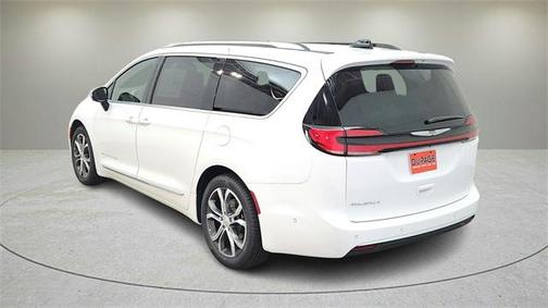 2025 Chrysler Pacifica L