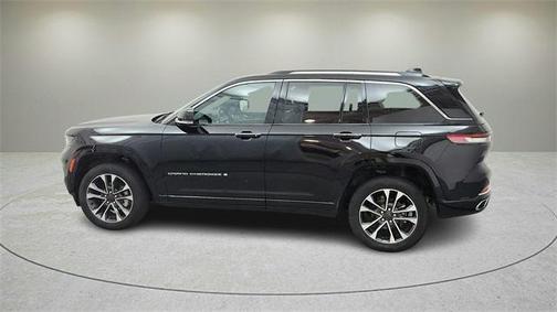 2022 Jeep Grand Cherokee Overland