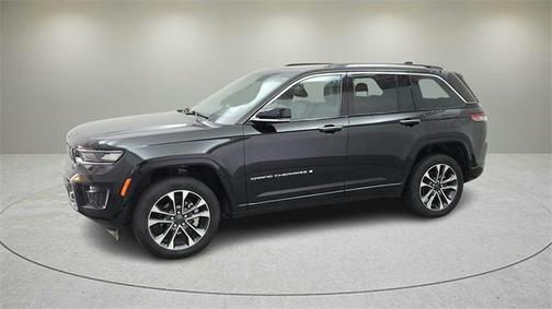 2022 Jeep Grand Cherokee Overland