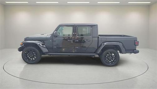 2025 Jeep Gladiator Nighthawk