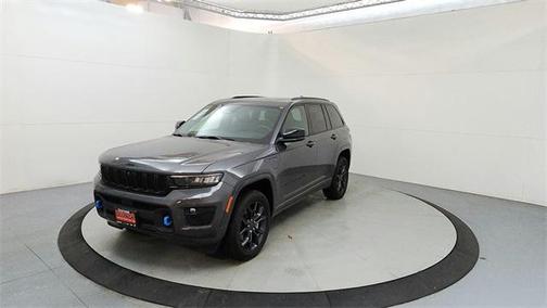 2025 Jeep Grand Cherokee 4xe Anniversary Edition