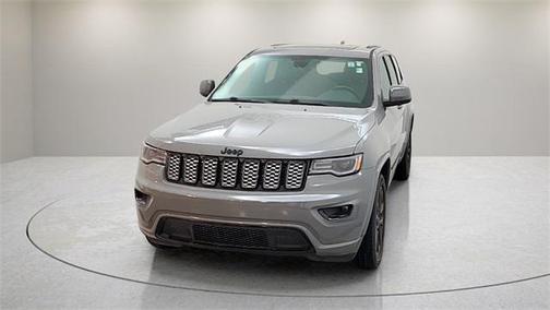 2022 Jeep Grand Cherokee Altitude