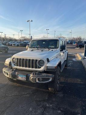 2024 Jeep Wrangler 4-Door Sahara 4x4