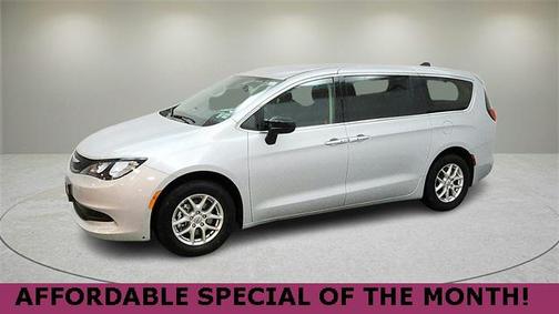 2024 Chrysler Voyager LX