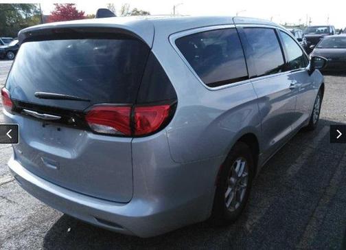 2024 Chrysler Voyager LX