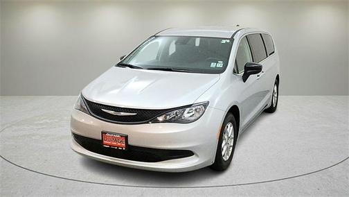 2024 Chrysler Voyager LX
