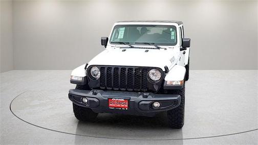 2021 Jeep Gladiator Willys 4x4