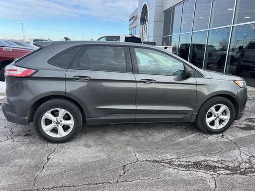 2019 Ford Edge SE