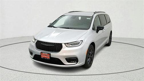 2026 Chrysler Pacifica L