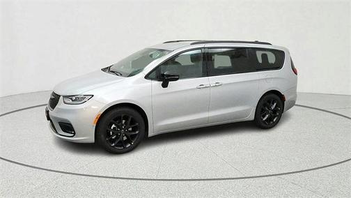 2026 Chrysler Pacifica L