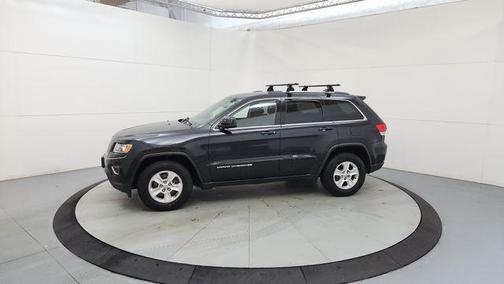 Brilliant Black Crystal Pearlcoat 2015 Jeep Grand Cherokee Laredo