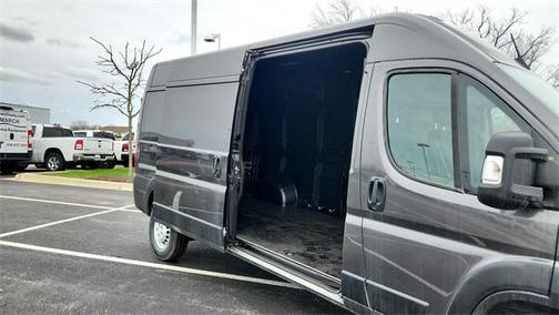 2025 RAM ProMaster 2500 Tradesman