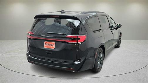 2025 Chrysler Pacifica L