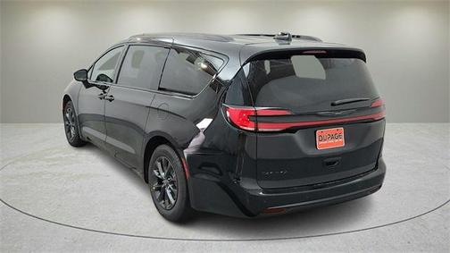 2025 Chrysler Pacifica L