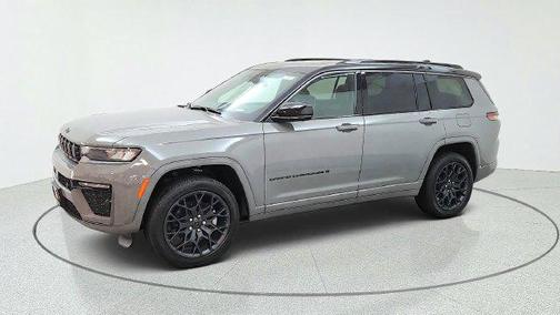 Sting-Gray Clearcoat 2027 Jeep Grand Cherokee L Summit