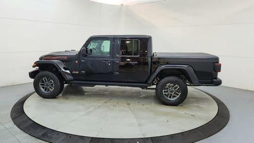 Black Clearcoat 2026 Jeep Gladiator Mojave X 4x4