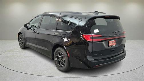 2025 Chrysler Pacifica Hybrid Premium S Appearance Pkg