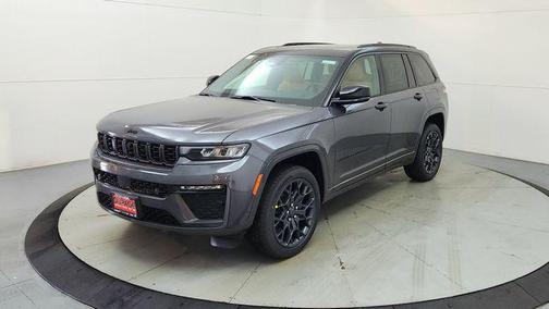 Baltic Gray Metallic Clearcoat 2026 Jeep Grand Cherokee Summit