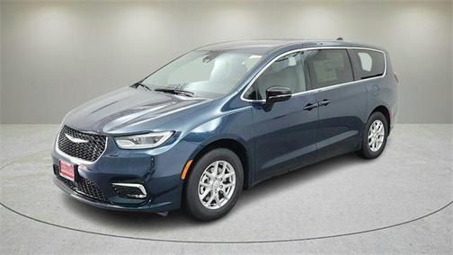 2025 Chrysler Pacifica L