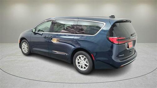 2025 Chrysler Pacifica L