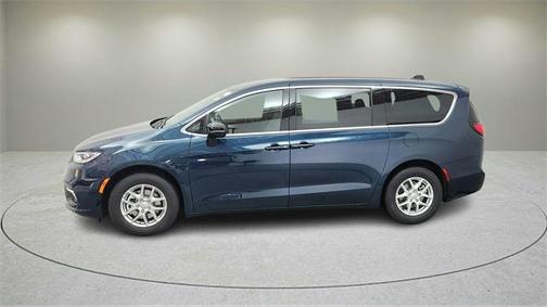 2025 Chrysler Pacifica L