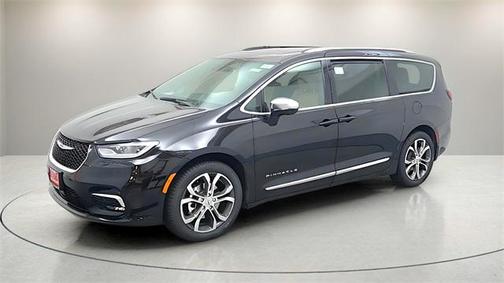 2025 Chrysler Pacifica L