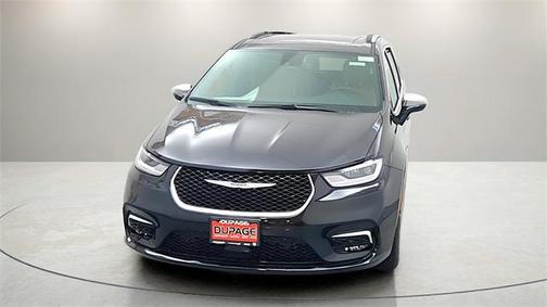 2025 Chrysler Pacifica L