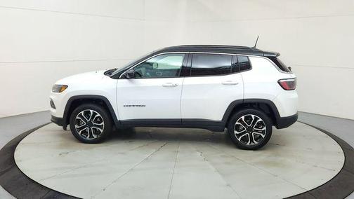 Bright White Clearcoat 2023 Jeep Compass Limited