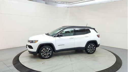 Bright White Clearcoat 2023 Jeep Compass Limited
