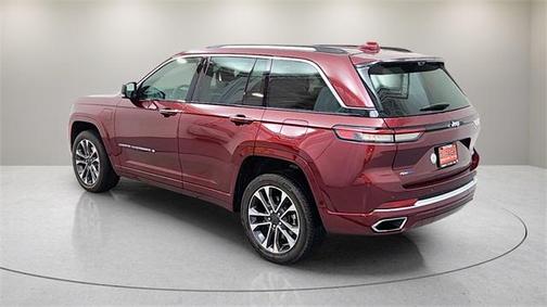 2022 Jeep Grand Cherokee 4xe Overland