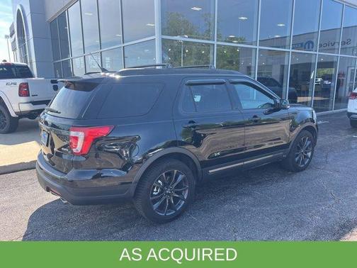 SHADOW BLACK 2018 Ford Explorer XLT