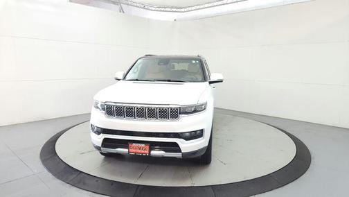 Bright White Clearcoat 2022 Jeep Grand Wagoneer Series III 4x4