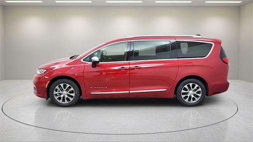 2025 Chrysler Pacifica L