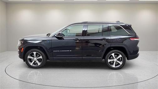 2022 Jeep Grand Cherokee 4xe Base