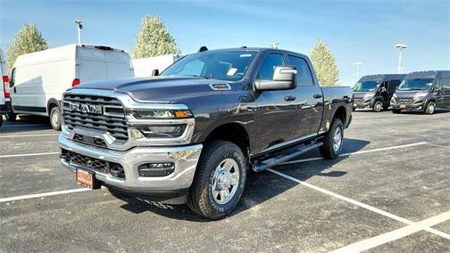 2025 RAM 2500 Tradesman Crew Cab 4x4 6'4' Box