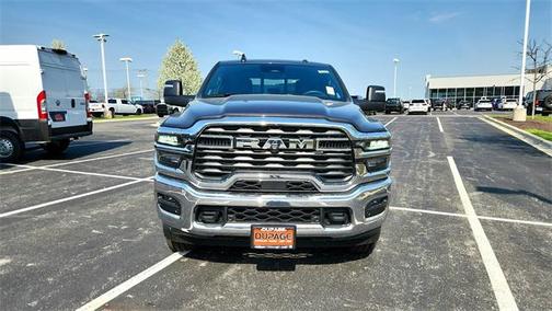 2025 RAM 2500 Tradesman Crew Cab 4x4 6'4' Box